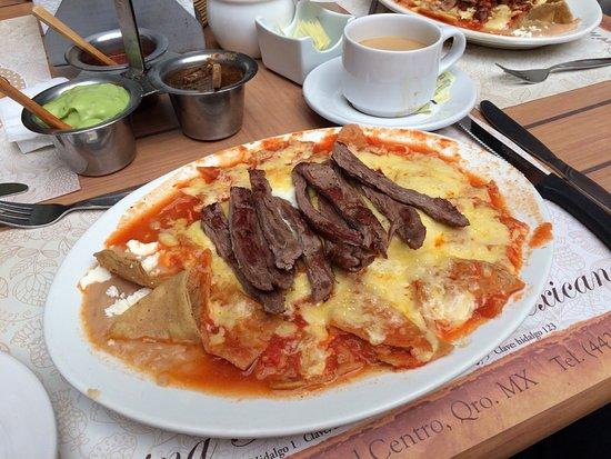 La Llave Restaurant